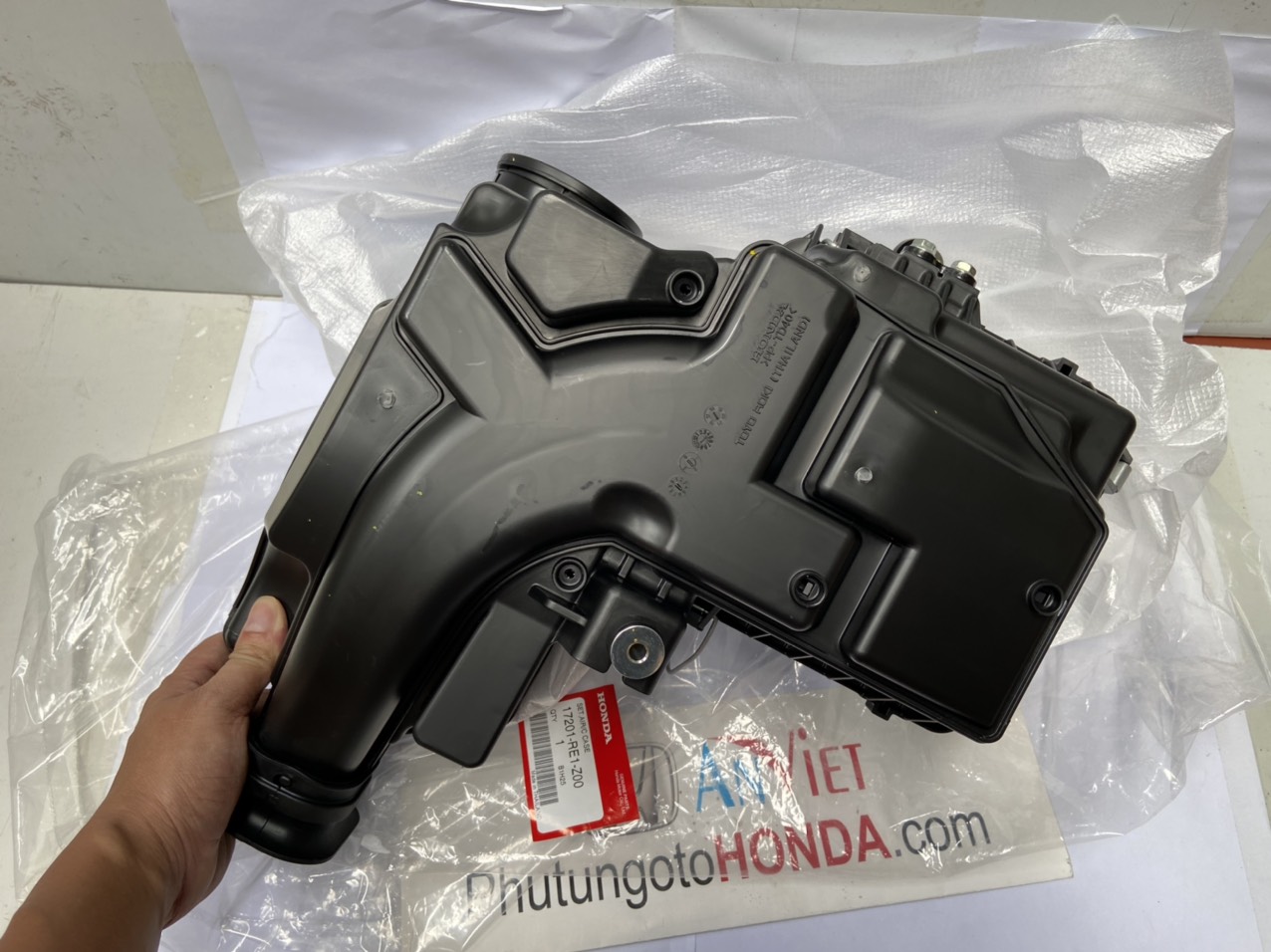 Nắp đựng lọc gió động cơ xe Honda Brio